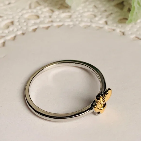 Captivating Delicate Honey Bee Ring, 18K GP - Picture 5 of 7